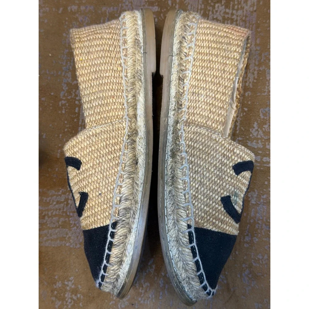 CHANEL espadrilles crafted